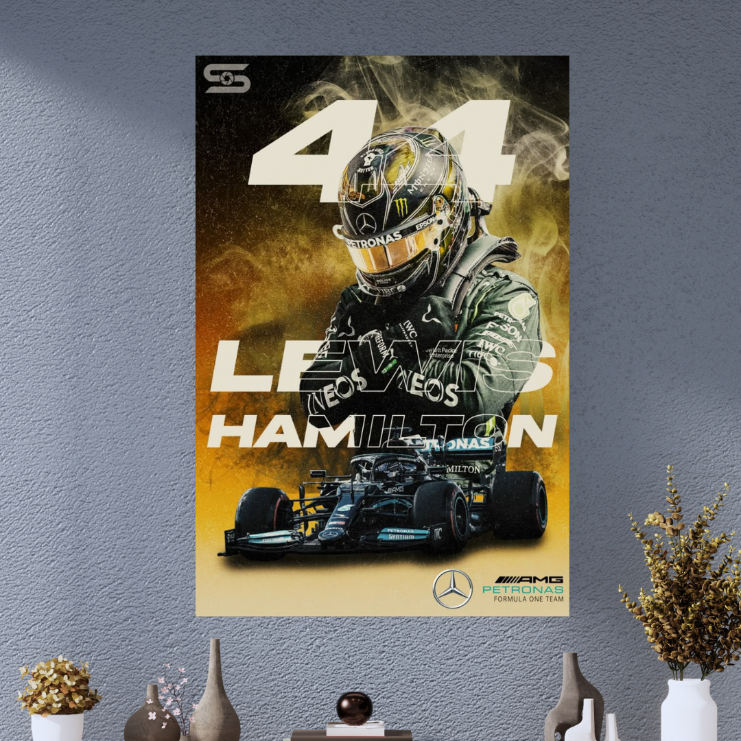LEWIS HAMILTON|AMG 44